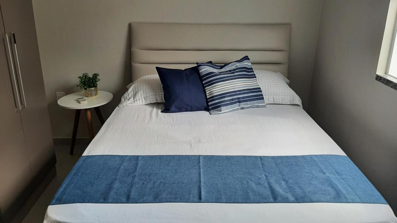 Apartamento encantador com estacionamento incluso em Tijucas Exterior foto