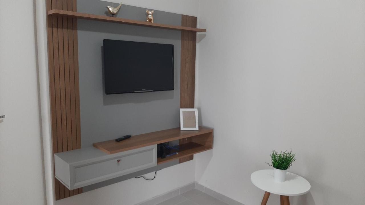Apartamento encantador com estacionamento incluso em Tijucas Exterior foto