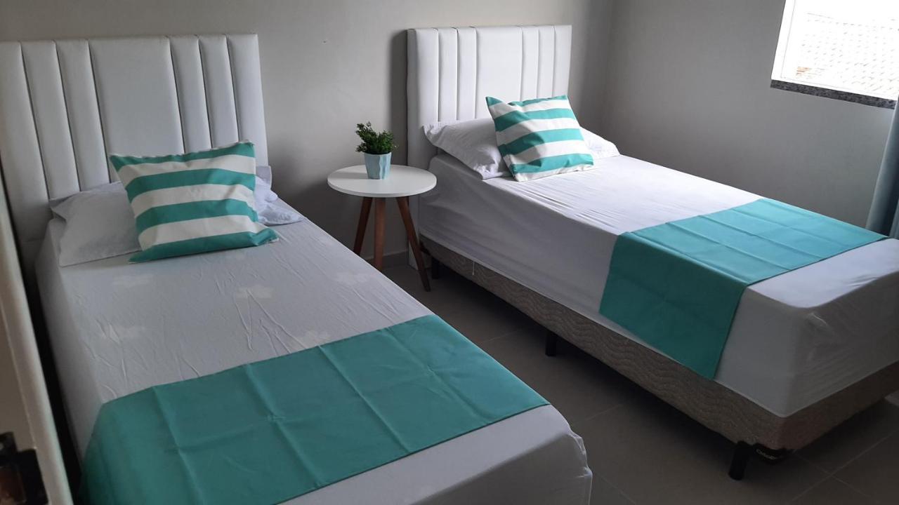Apartamento encantador com estacionamento incluso em Tijucas Exterior foto